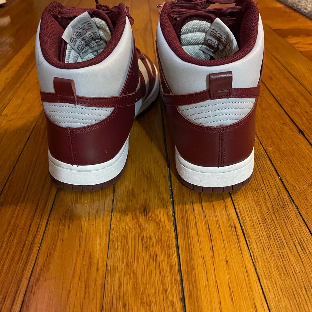 Nike Men's Maroon and Light Gray High-Top Sneakers - Picture 2 of 4